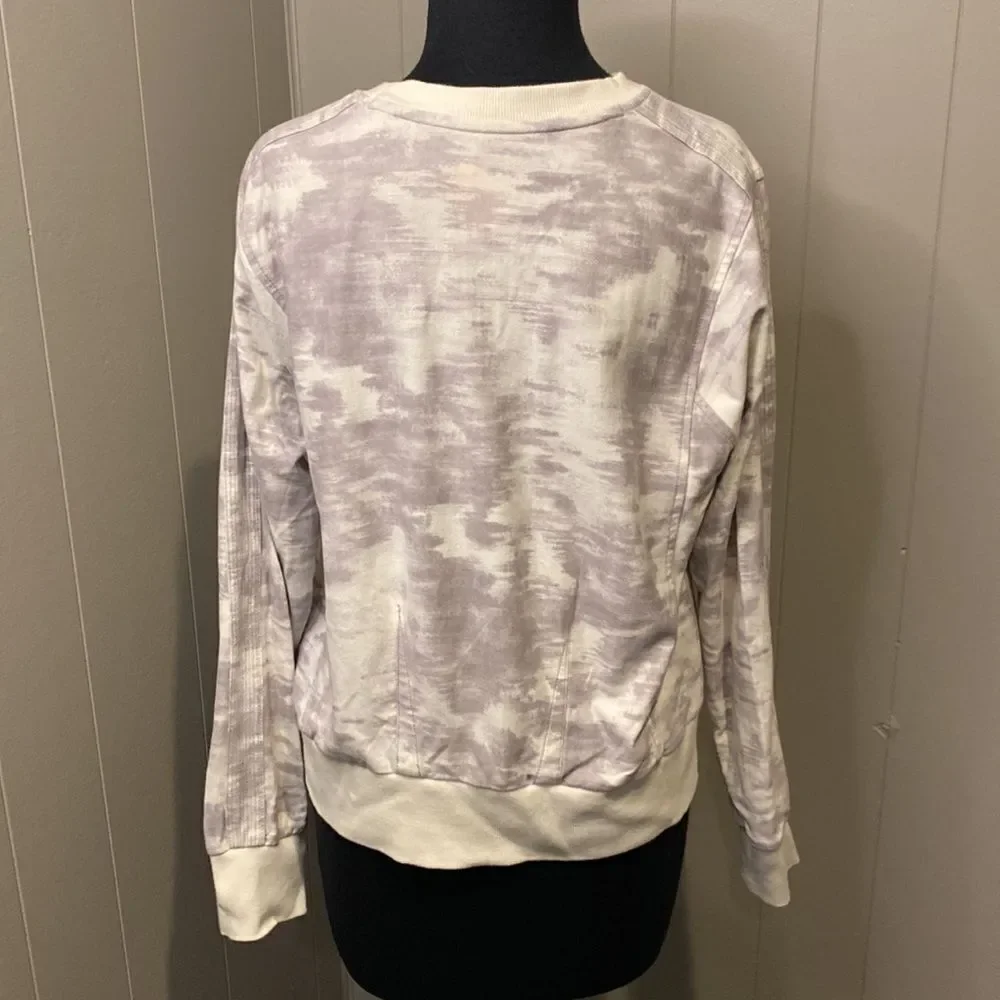 Athleta Small Farallon Printed Sweatshirt in Inversion Light Gray